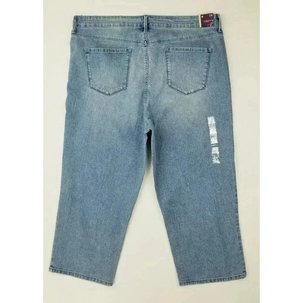 Gloria Vanderbilt Sz 14 Women's Jordyn Capri Mid Rise Embroidered Hem Blue Jeans